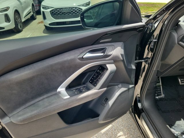 Certified 2025 Audi SQ5 Premium Plus AWD/4WD image 18