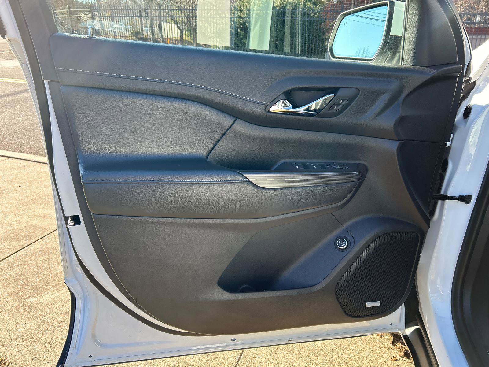 Used 2019 GMC Acadia SLT image 9