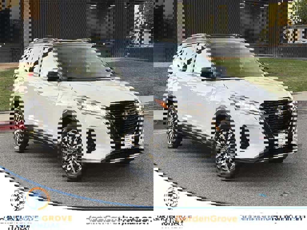 Used 2023 Nissan Kicks SR w/ SR Premium Package