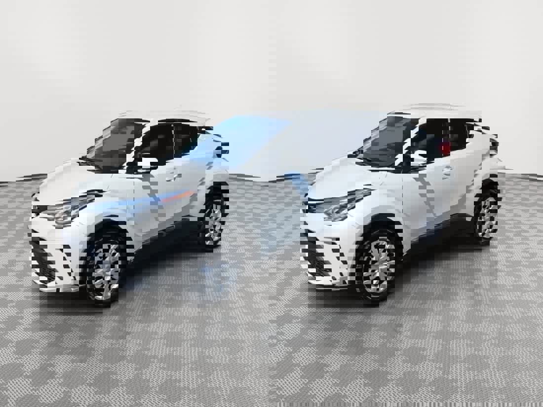 Used 2021 Toyota C-HR LE FWD image 4