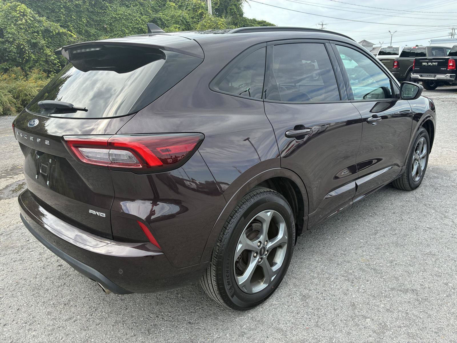 Used 2023 Ford Escape ST-Line w/ Tech Pack #1 AWD/4WD image 7