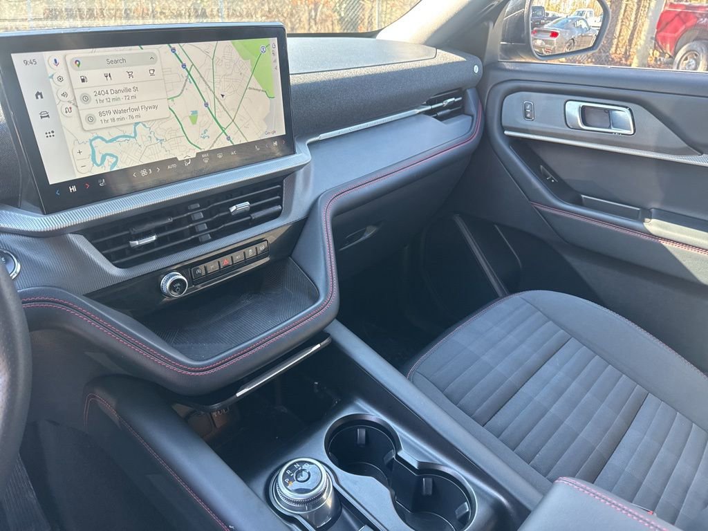Certified 2025 Ford Explorer ST-Line image 27