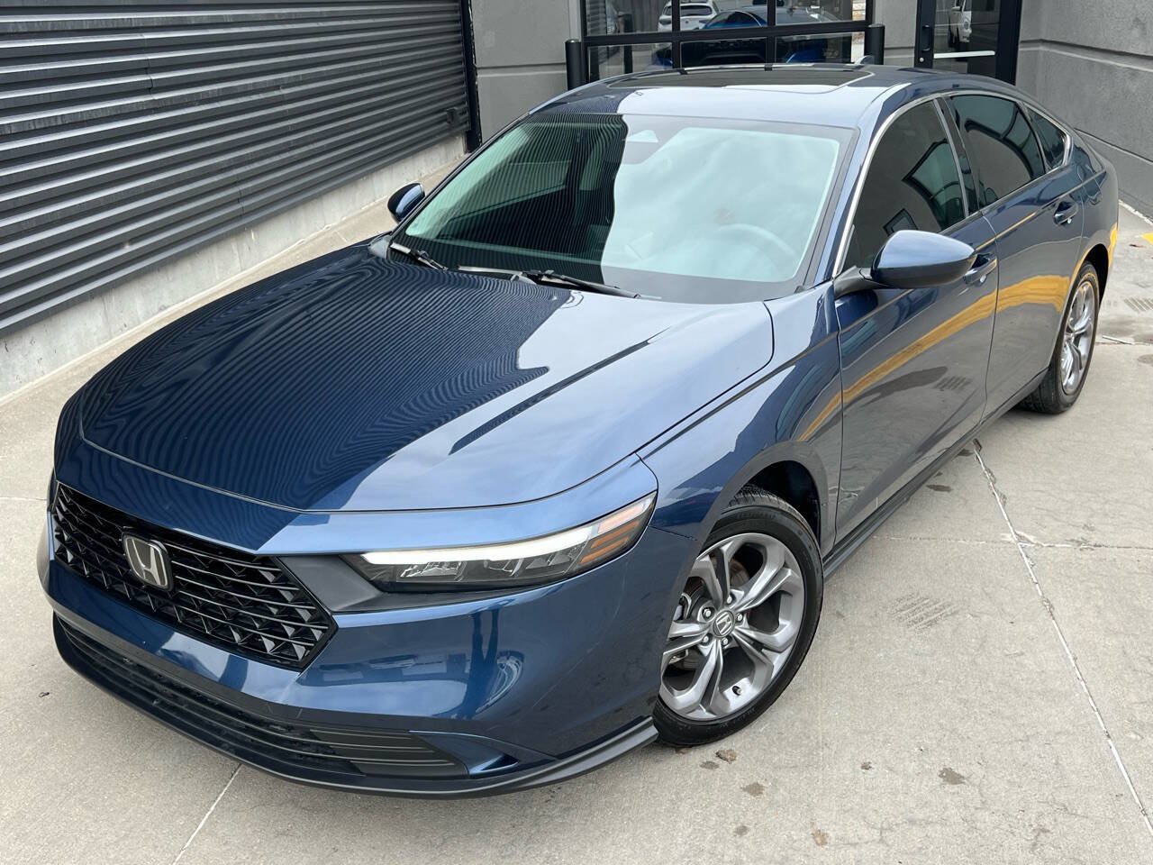 Used 2024 Honda Accord EX image 2