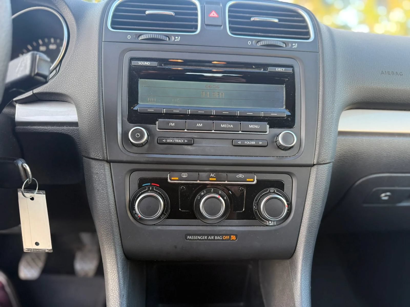 Used 2012 Volkswagen Golf 2-Door FWD image 13