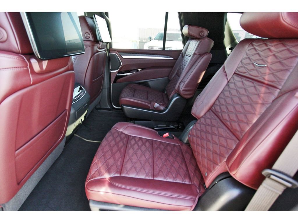 New 2026 Cadillac Escalade Luxury w/ Touring Package image 7