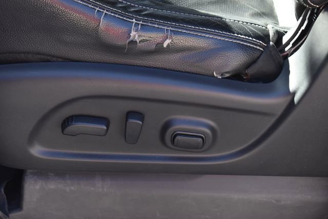 Used 2016 Nissan Titan PRO-4X w/ Pro-4x Convenience Package image 17