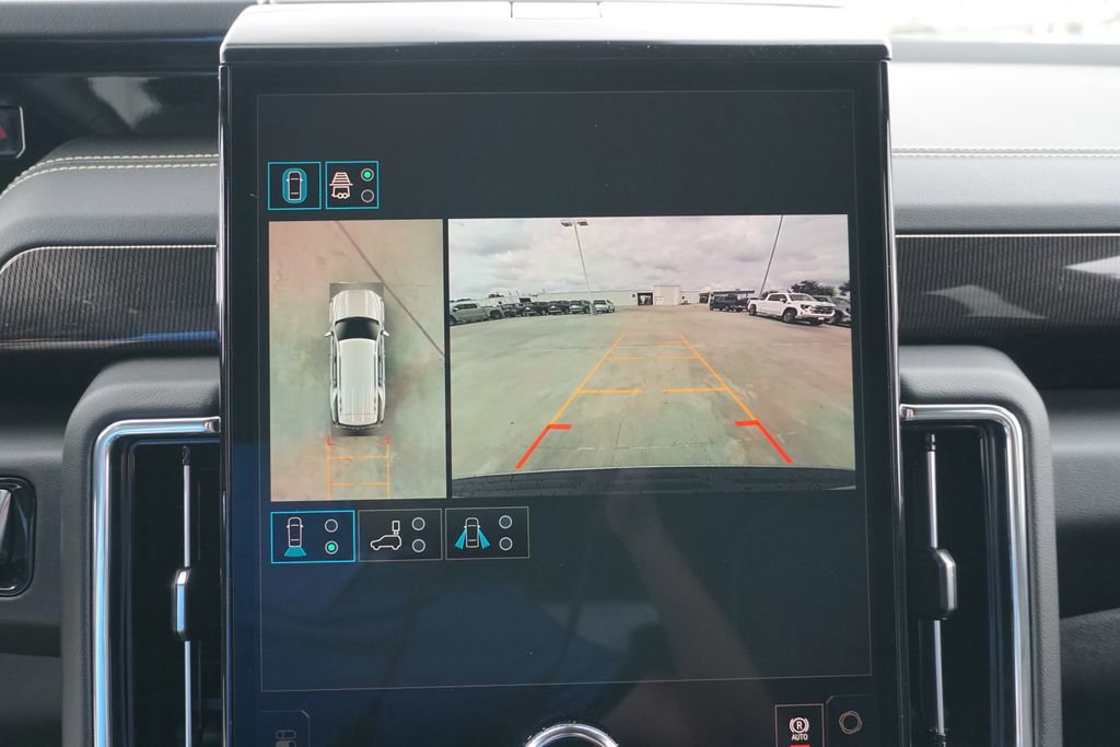 New 2026 GMC Yukon Elevation image 32