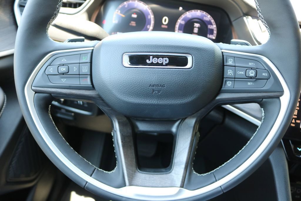 New 2026 Jeep Grand Cherokee Altitude RWD image 22
