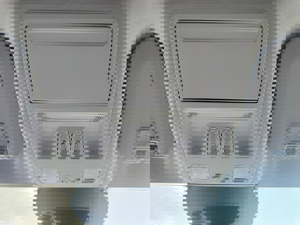 New 2025 Ford Escape SE w/ PHEV Premium Package image 34