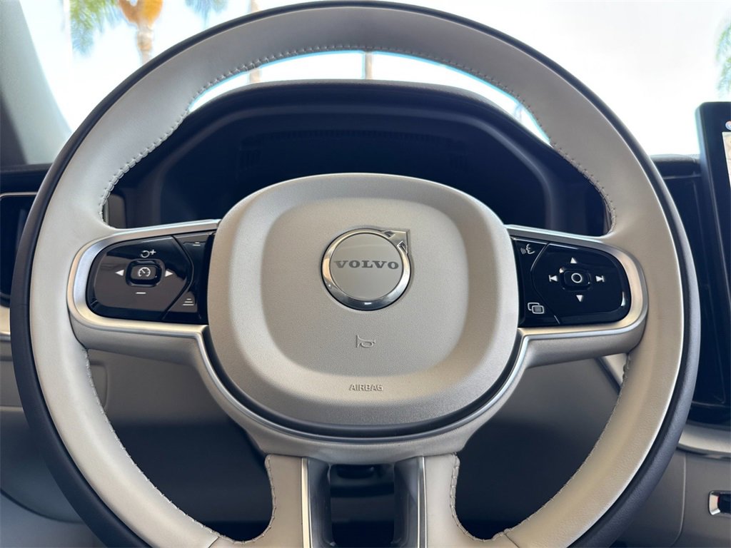 New 2026 Volvo XC60 B5 Ultra image 23