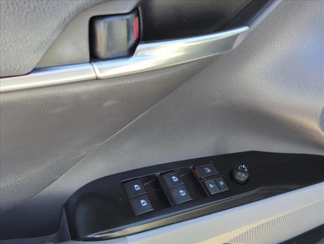 Used 2019 Toyota Camry LE image 8