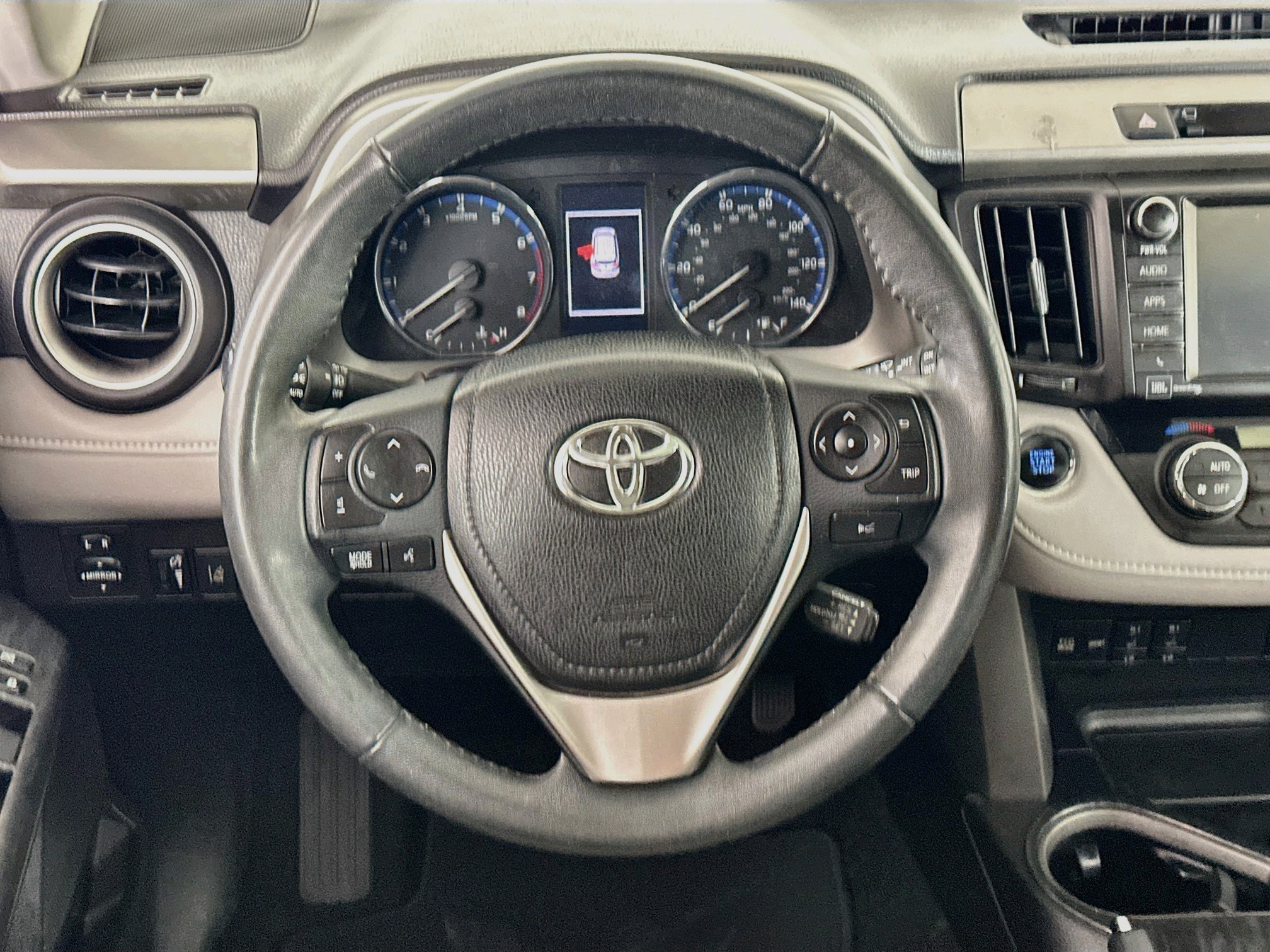 Used 2017 Toyota RAV4 Platinum FWD image 18