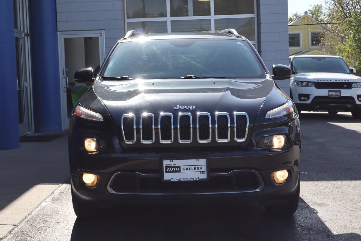 Used 2016 Jeep Cherokee Limited AWD/4WD image 9