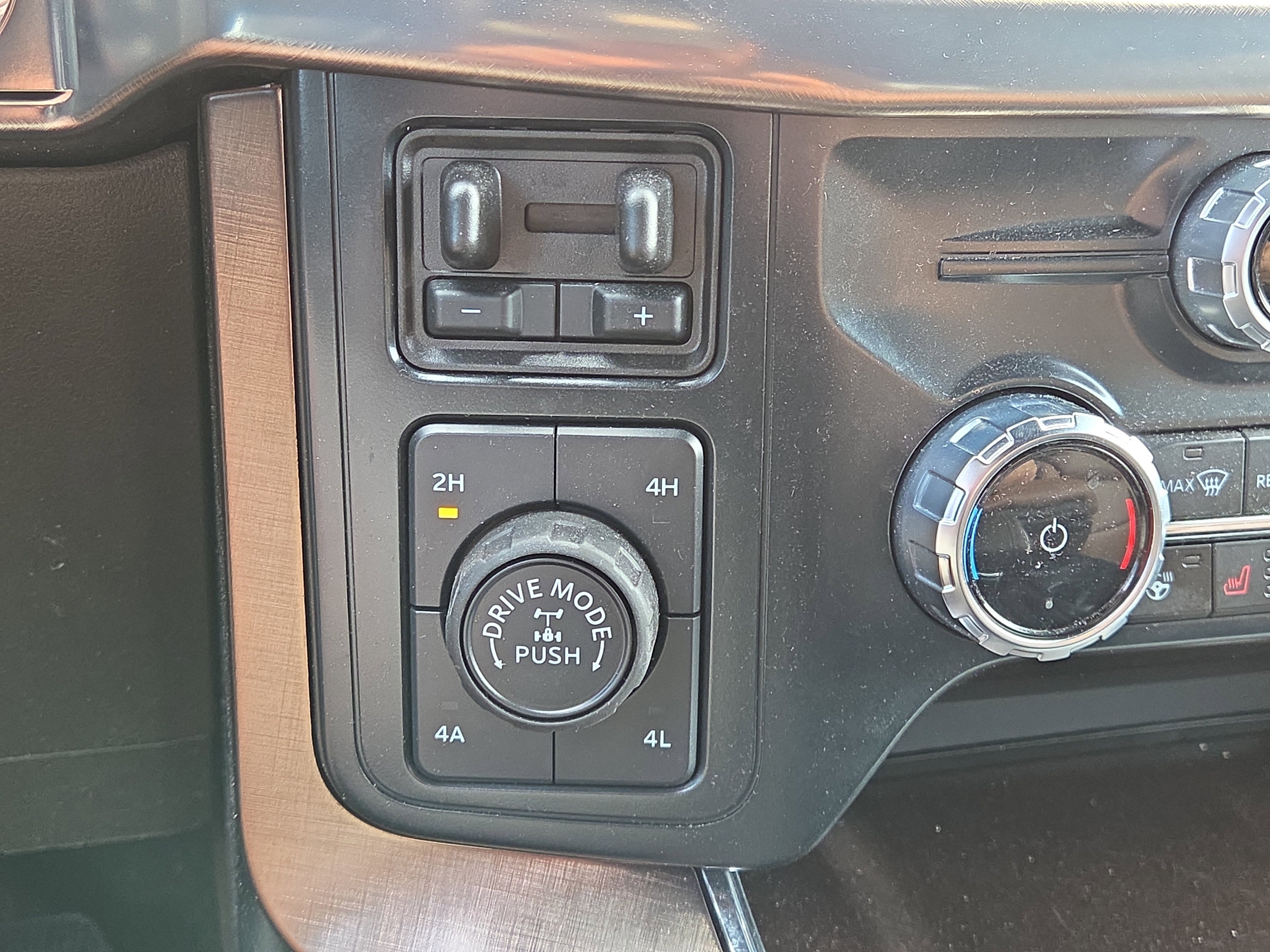 Used 2024 Ford F150 King Ranch w/ FX4 Off-Road Package image 26