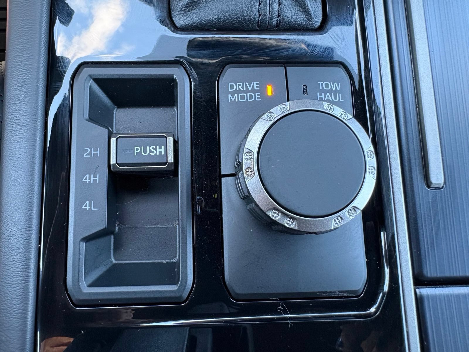 Used 2026 Toyota Tundra Platinum AWD/4WD image 20
