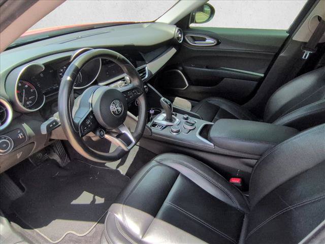 Used 2020 Alfa Romeo Giulia w/ Nero Edizione RWD image 10
