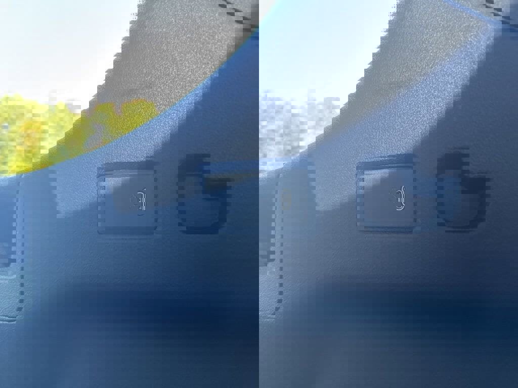 New 2025 GMC Yukon XL Denali w/ Sun & Power Step Package image 59