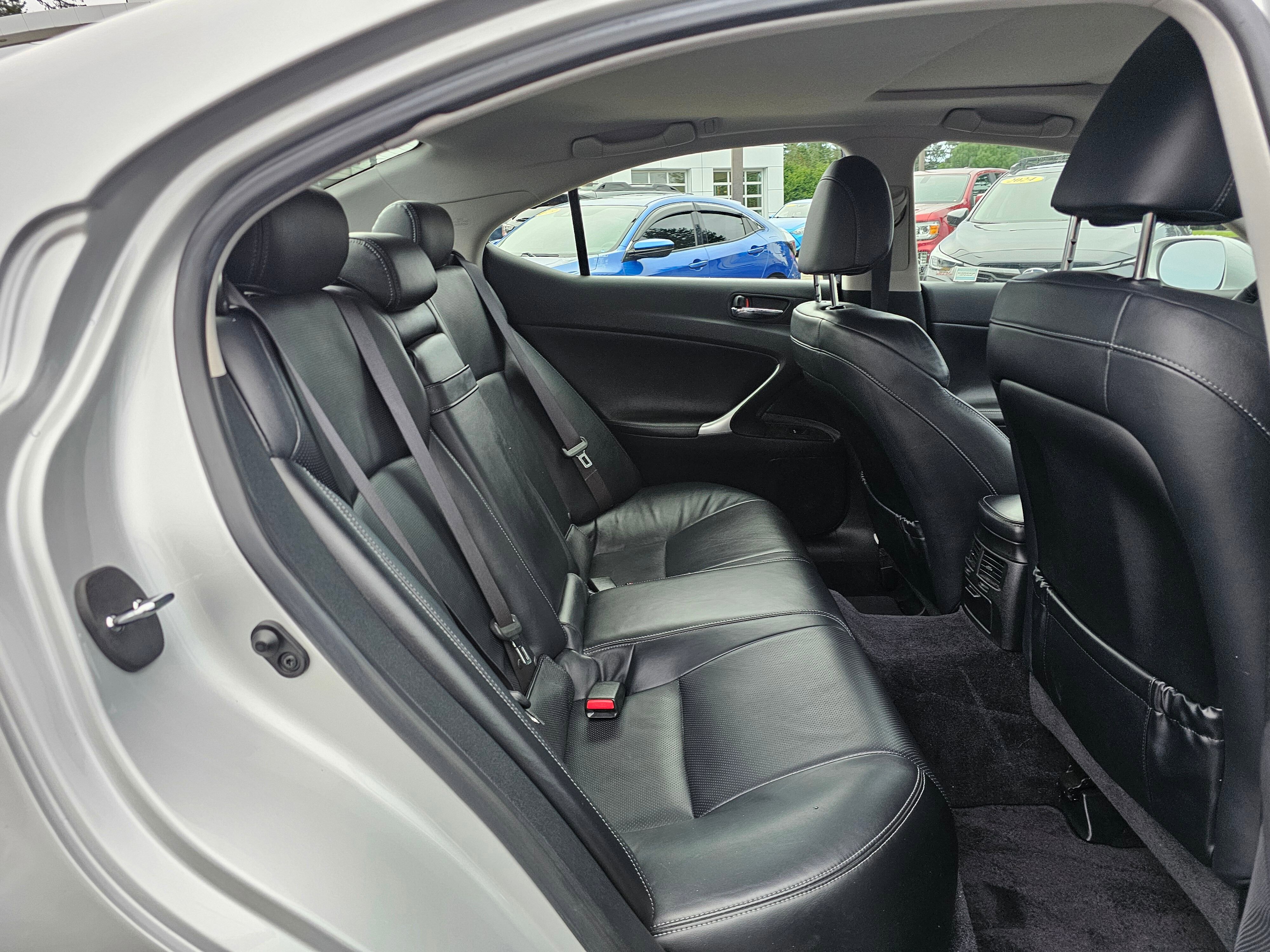 Used 2009 Lexus IS 250 AWD image 12