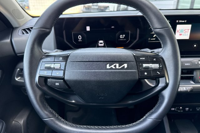 Certified 2025 Kia K4 EX FWD image 28