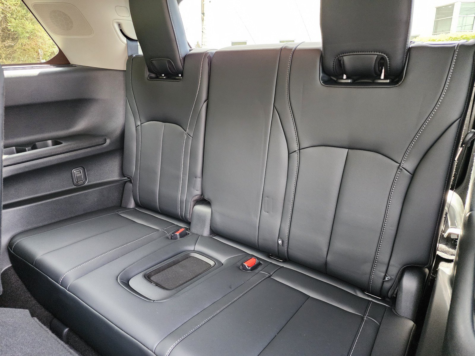 Certified 2023 INFINITI QX60 Sensory w/ Cargo Package AWD/4WD image 9