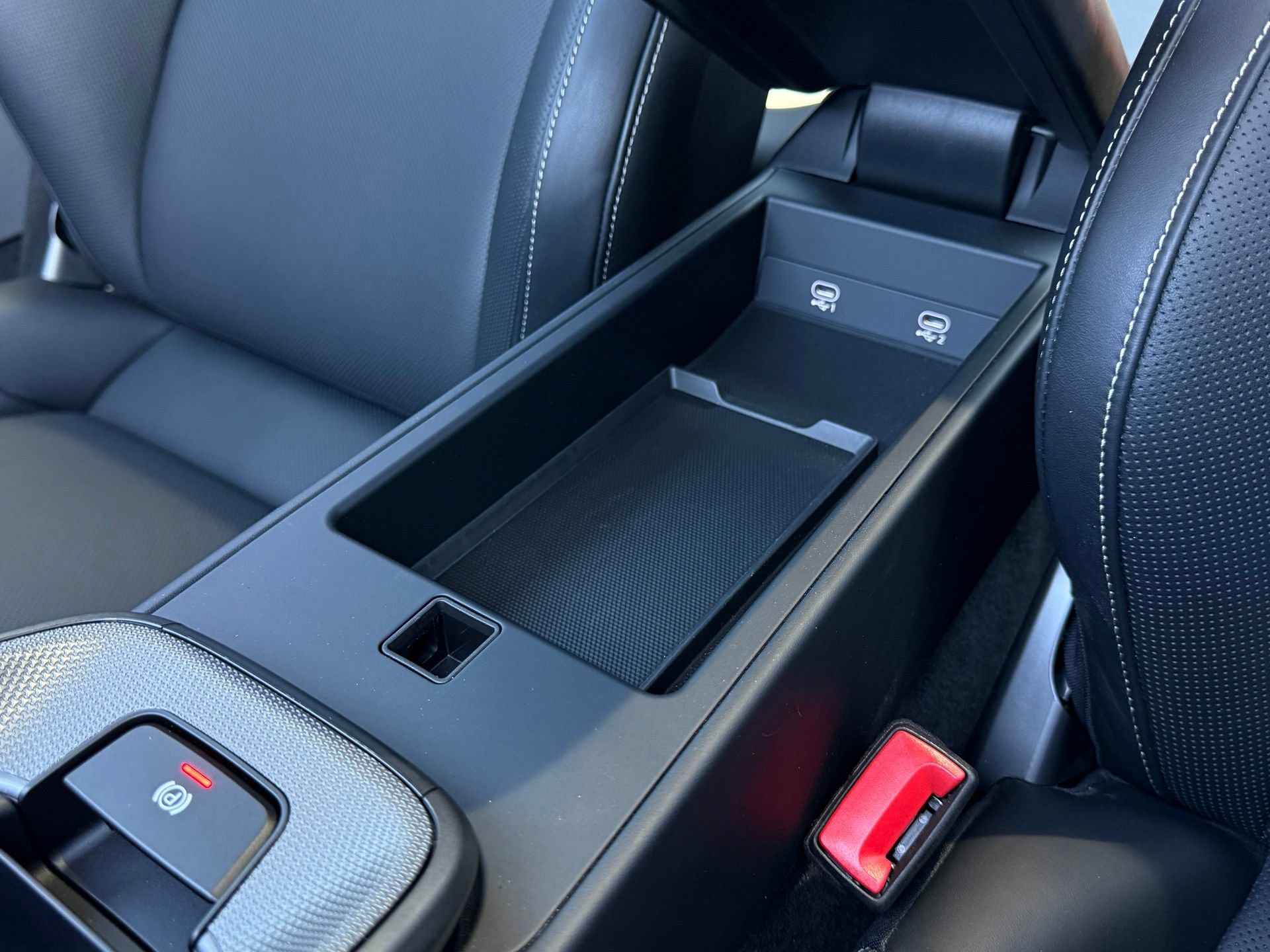 Certified 2024 Porsche 911 Carrera S w/ Premium Package RWD image 26