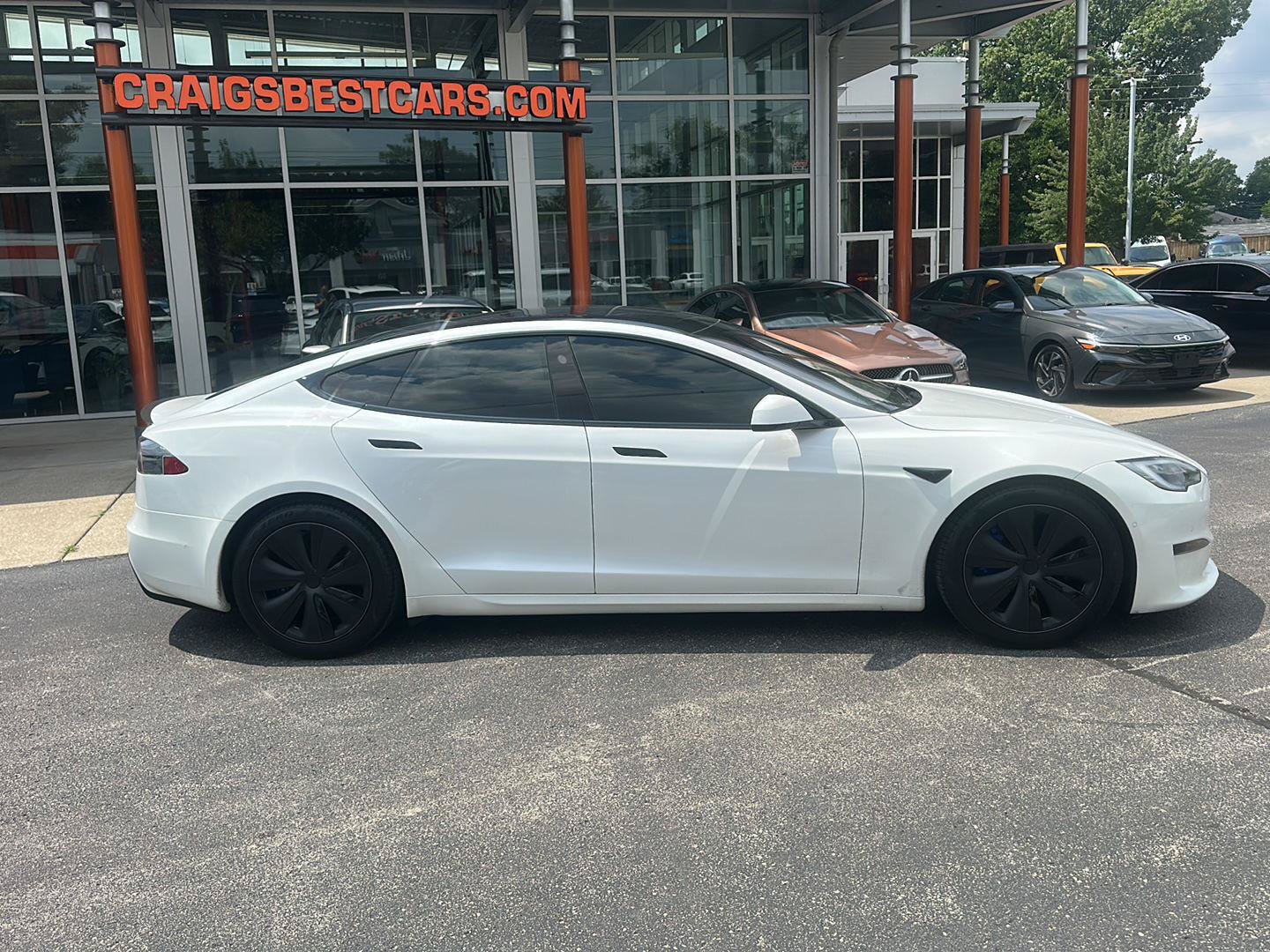 Used 2021 Tesla Model S Plaid AWD/4WD image 2