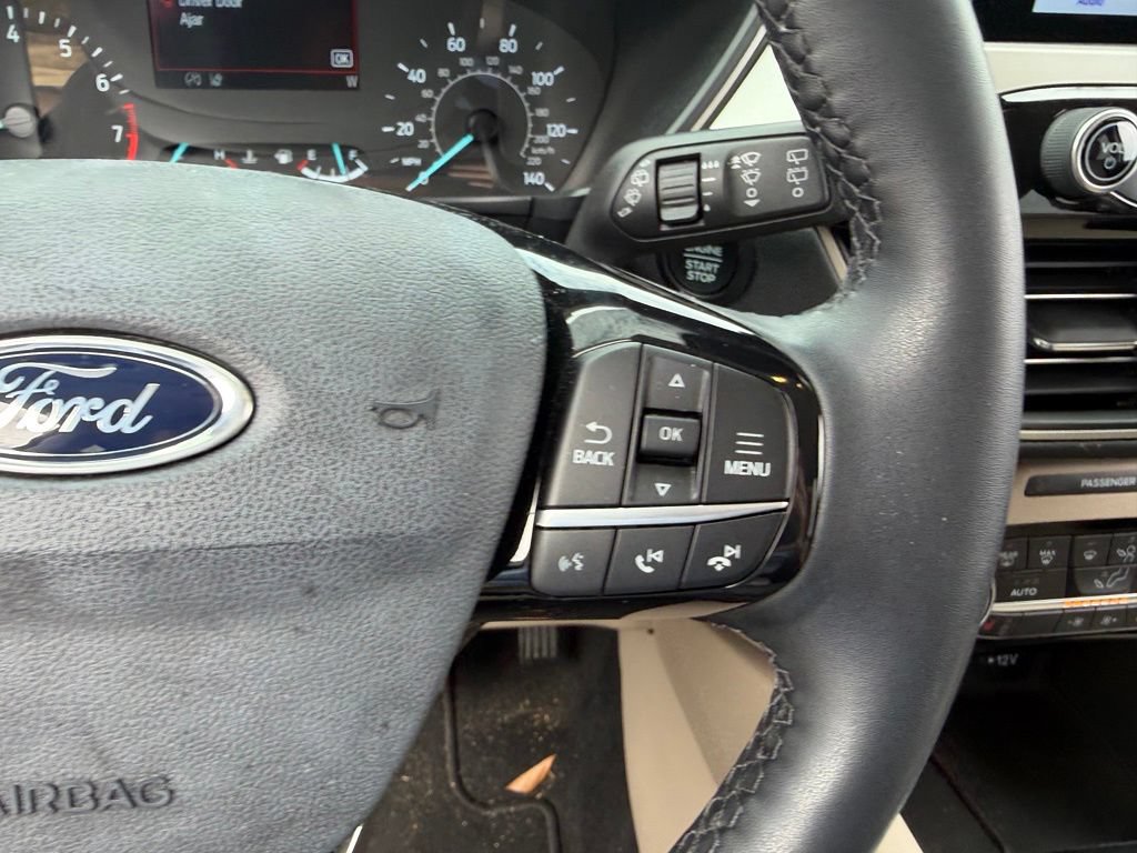 Used 2022 Ford Escape SEL FWD image 28