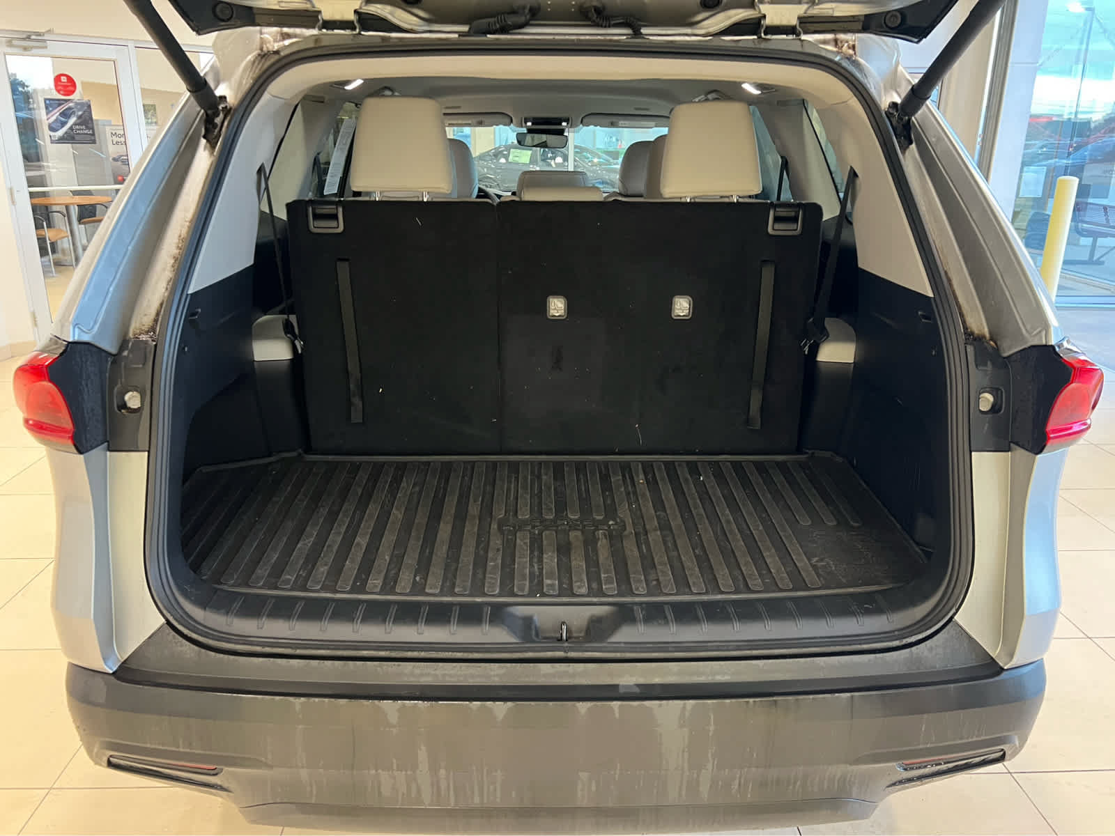 Used 2024 Toyota Grand Highlander AWD image 8