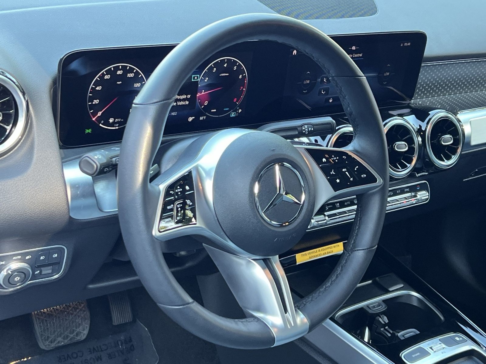 Certified 2026 Mercedes-Benz GLB 250 4MATIC image 21