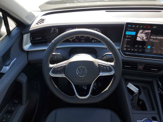 New 2026 Volkswagen Tiguan SE AWD/4WD image 13