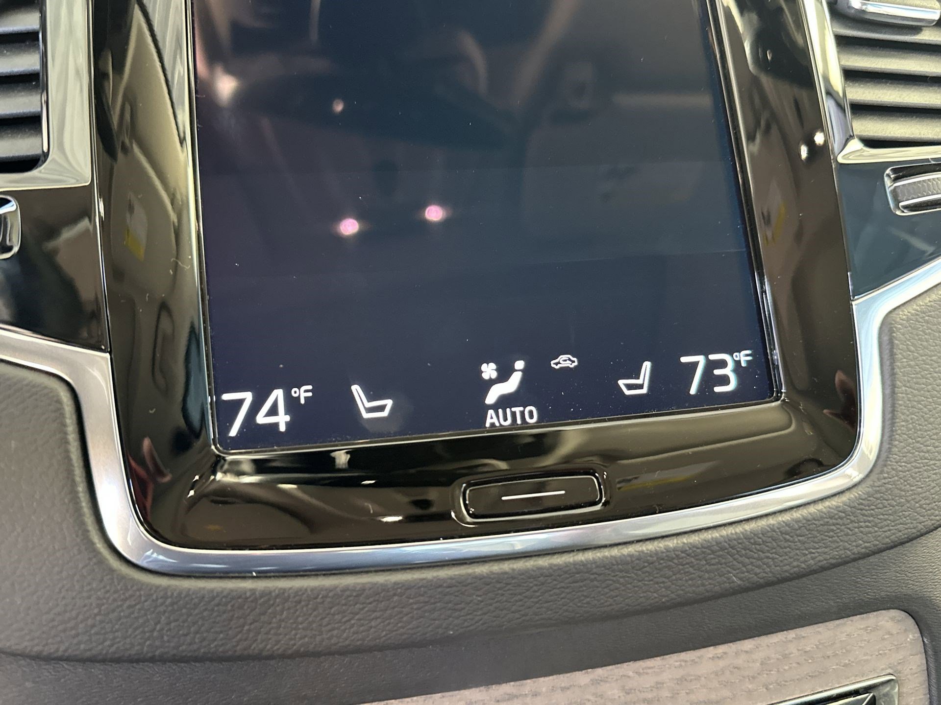 Used 2021 Volvo XC90 T8 Inscription w/ Advanced Package image 17