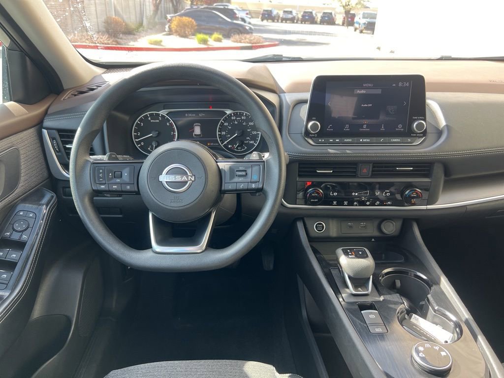Used 2023 Nissan Rogue SV image 19