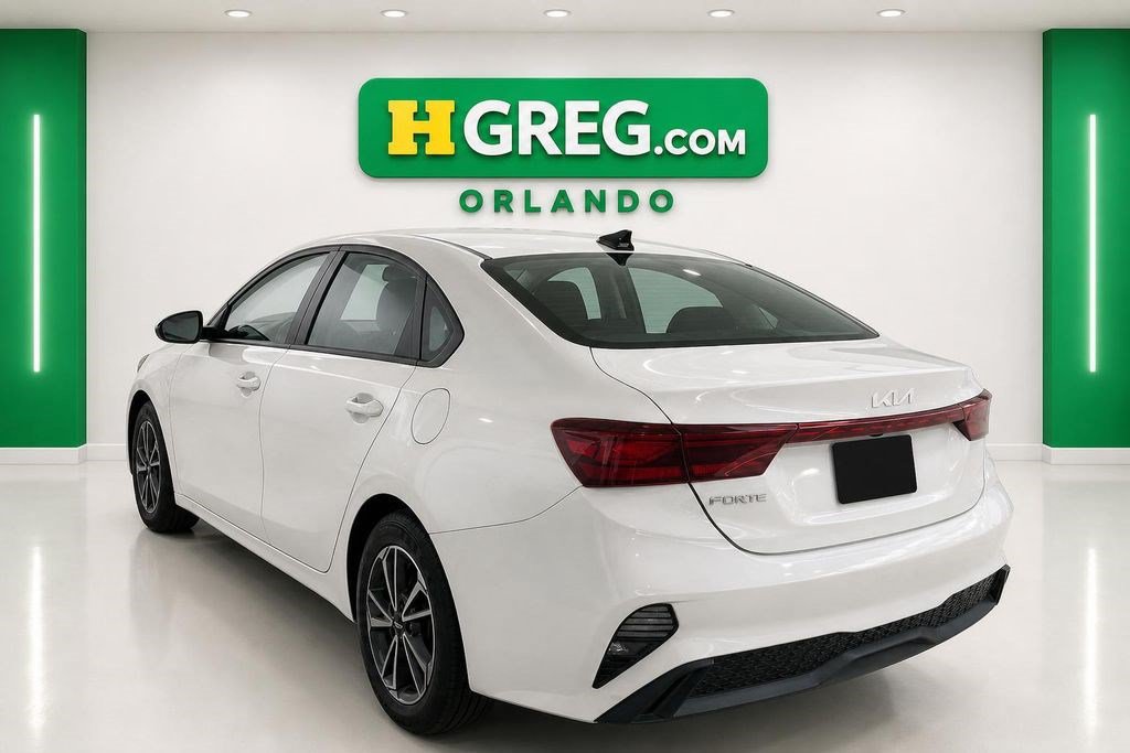 Used 2022 Kia Forte LXS FWD image 2