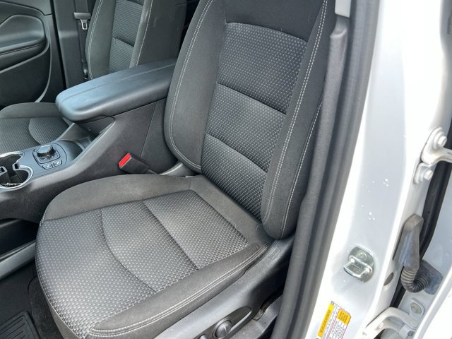 Certified 2023 GMC Terrain SLE w/ Driver Convenience Package AWD/4WD image 20