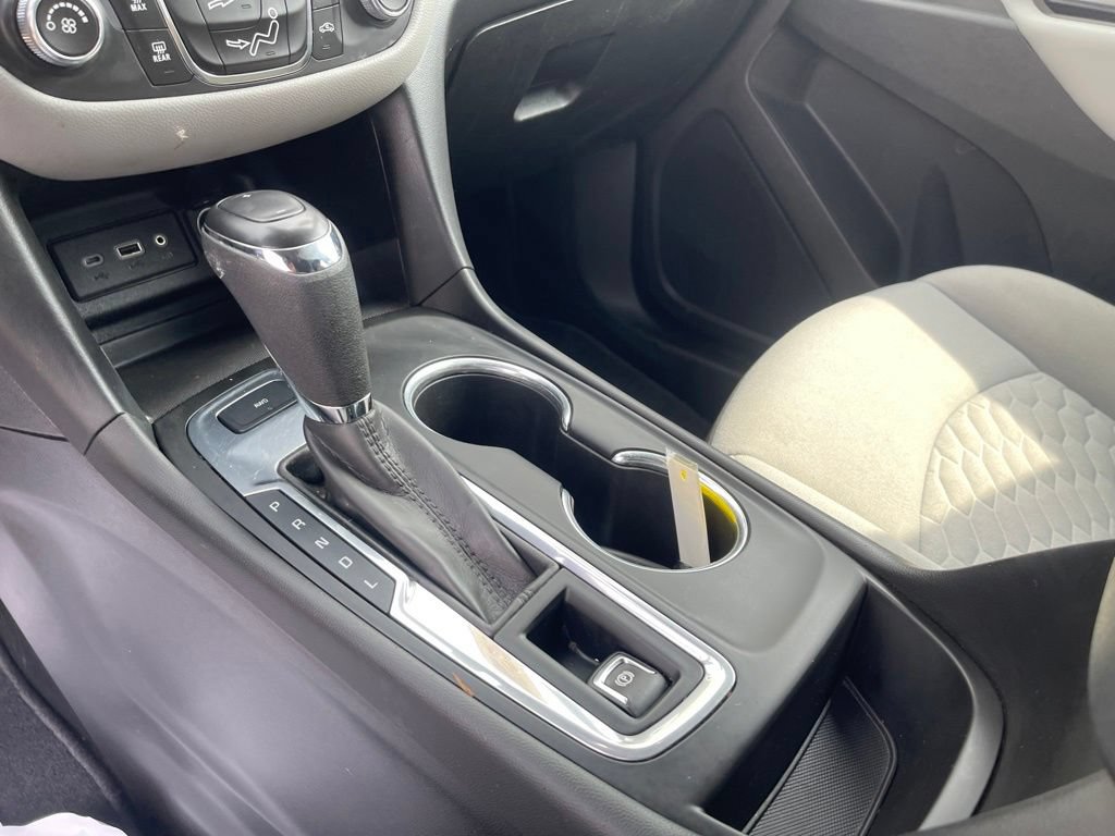Used 2021 Chevrolet Equinox LS AWD/4WD image 18