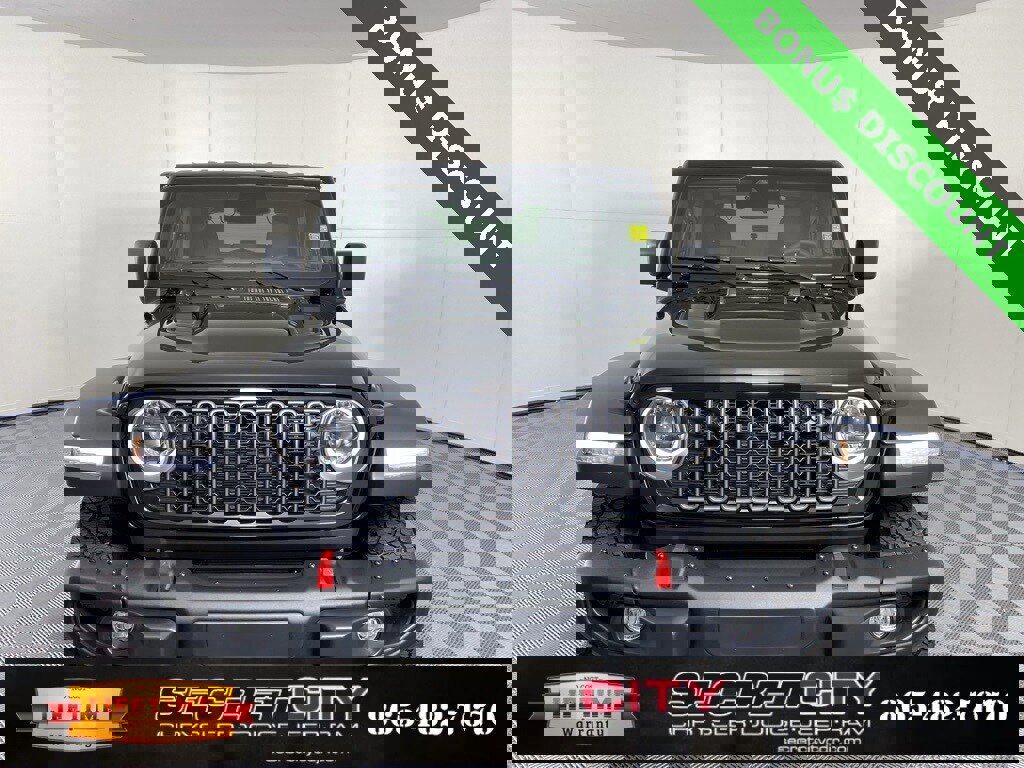New 2025 Jeep Wrangler Rubicon w/ Steel Bumper Group video 2