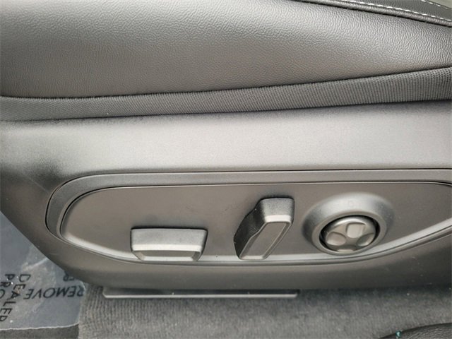 New 2025 Jeep Grand Cherokee Altitude image 5