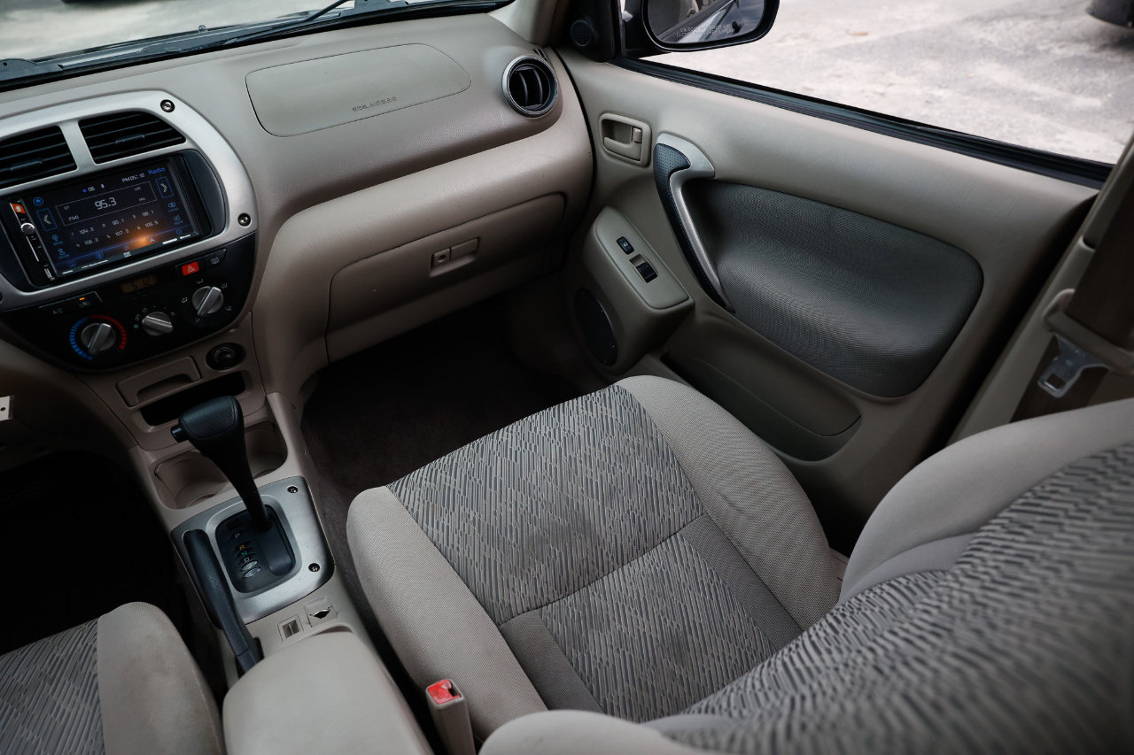 Used 2002 Toyota RAV4 2WD image 22