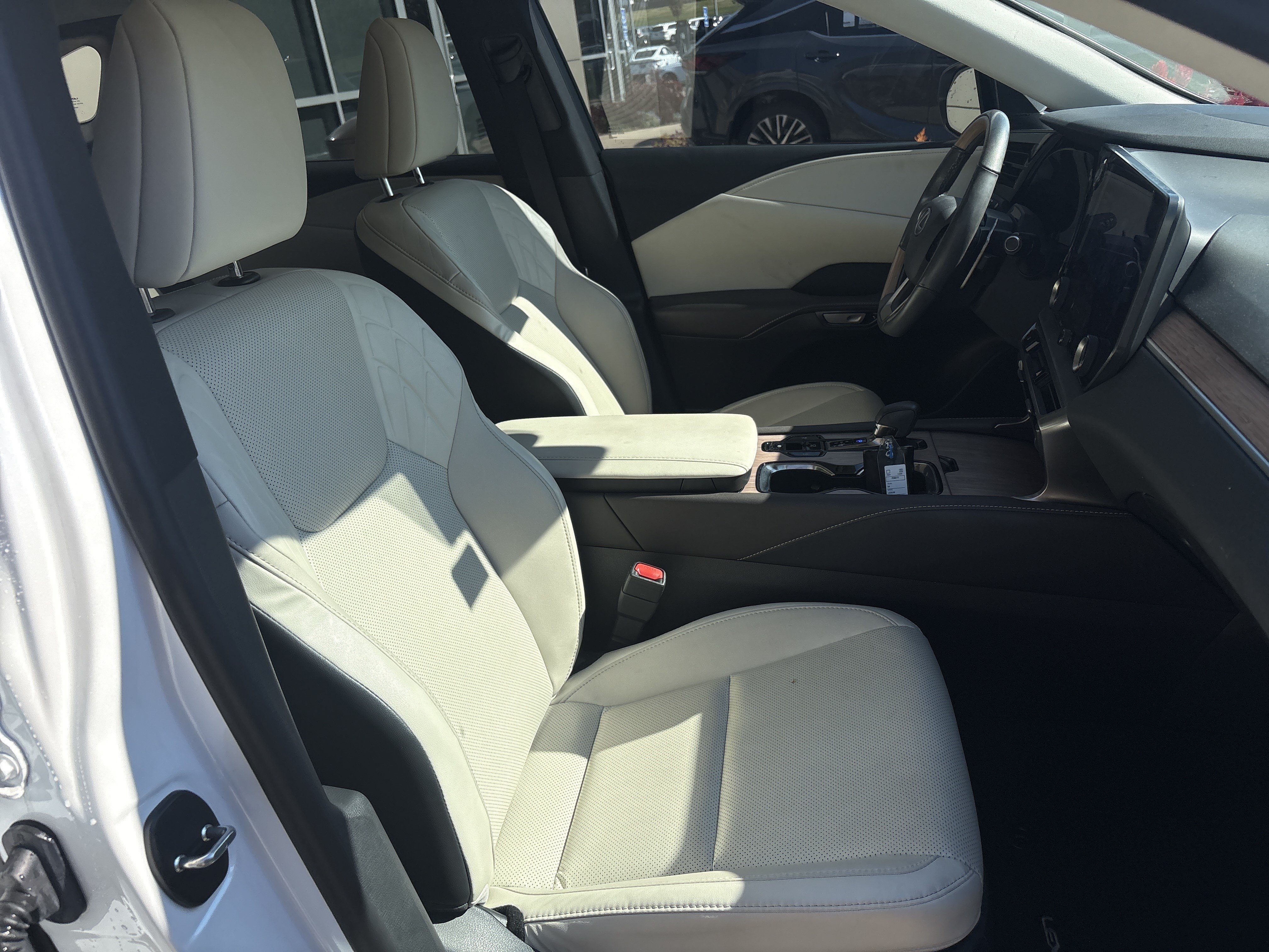 Used 2024 Lexus RX 350 Premium w/ Convenience Package FWD image 33