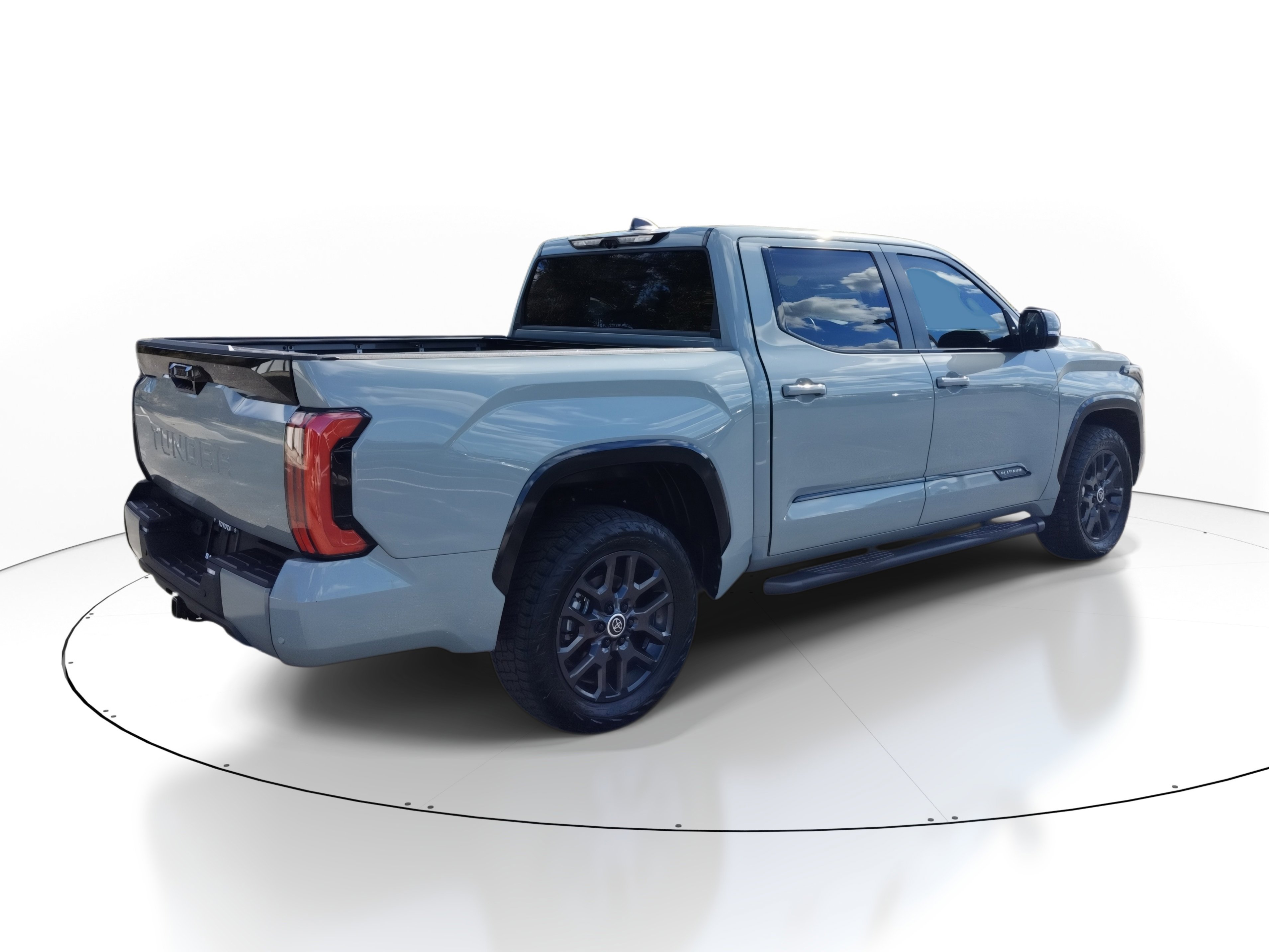 Used 2024 Toyota Tundra Platinum image 6