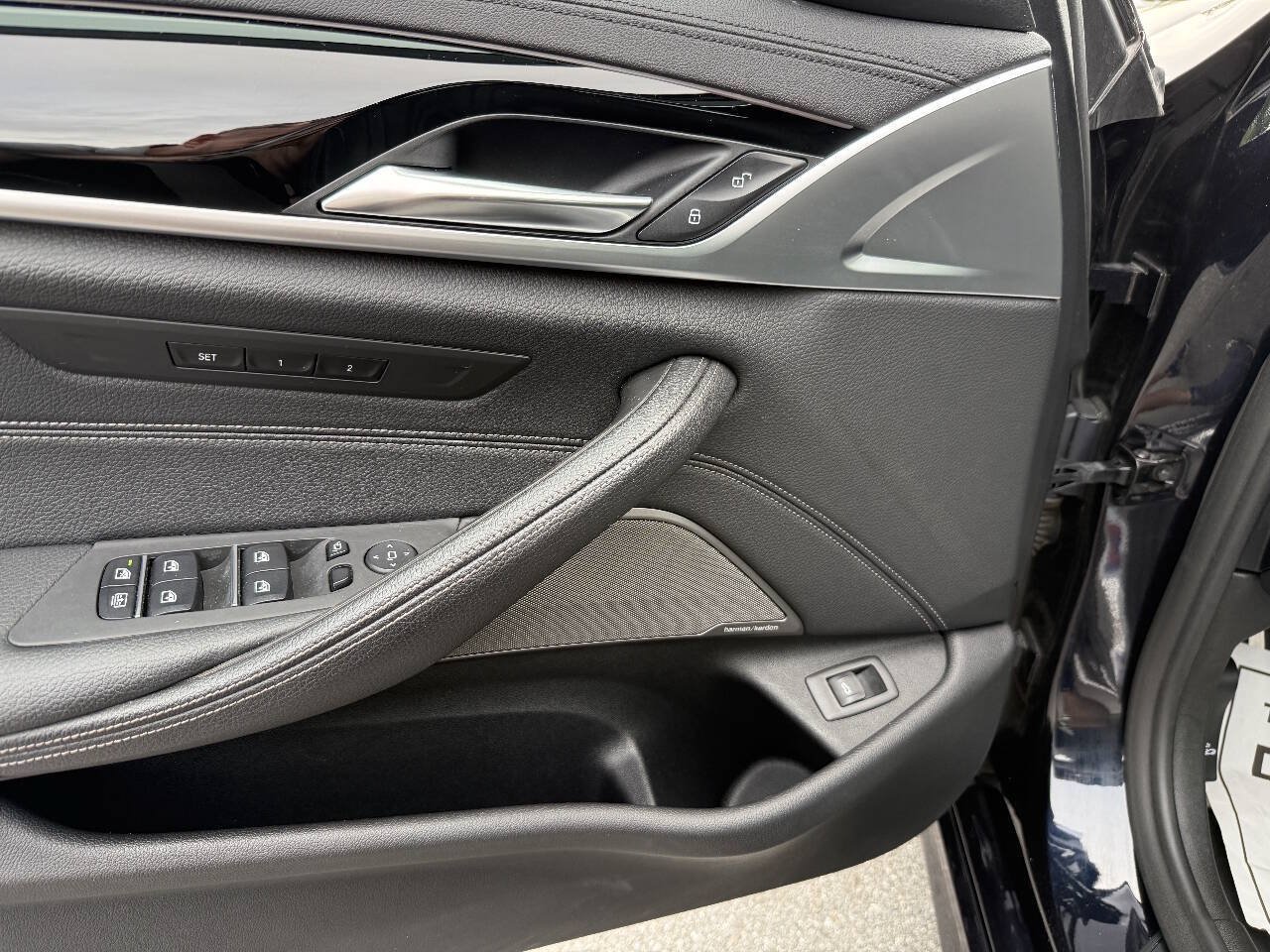 Used 2019 BMW M550i xDrive w/ Dynamic Handling Package AWD/4WD image 22