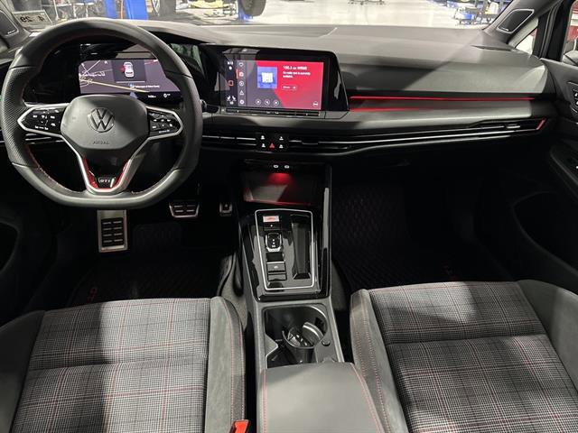Certified 2024 Volkswagen GTI SE image 24