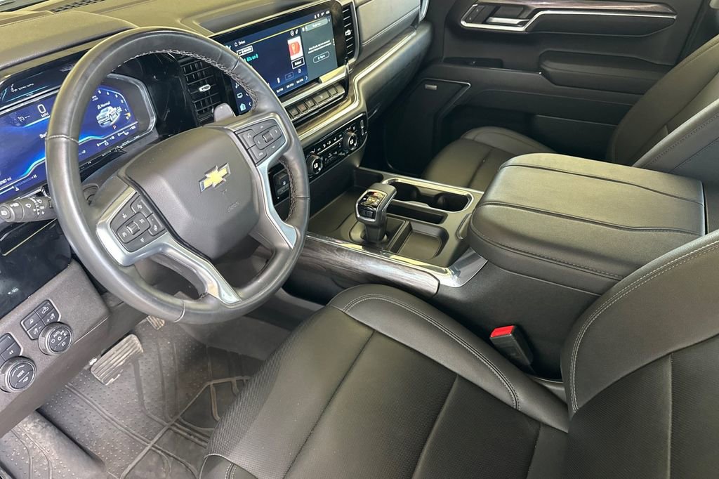 Used 2023 Chevrolet Silverado 1500 LTZ AWD/4WD image 10