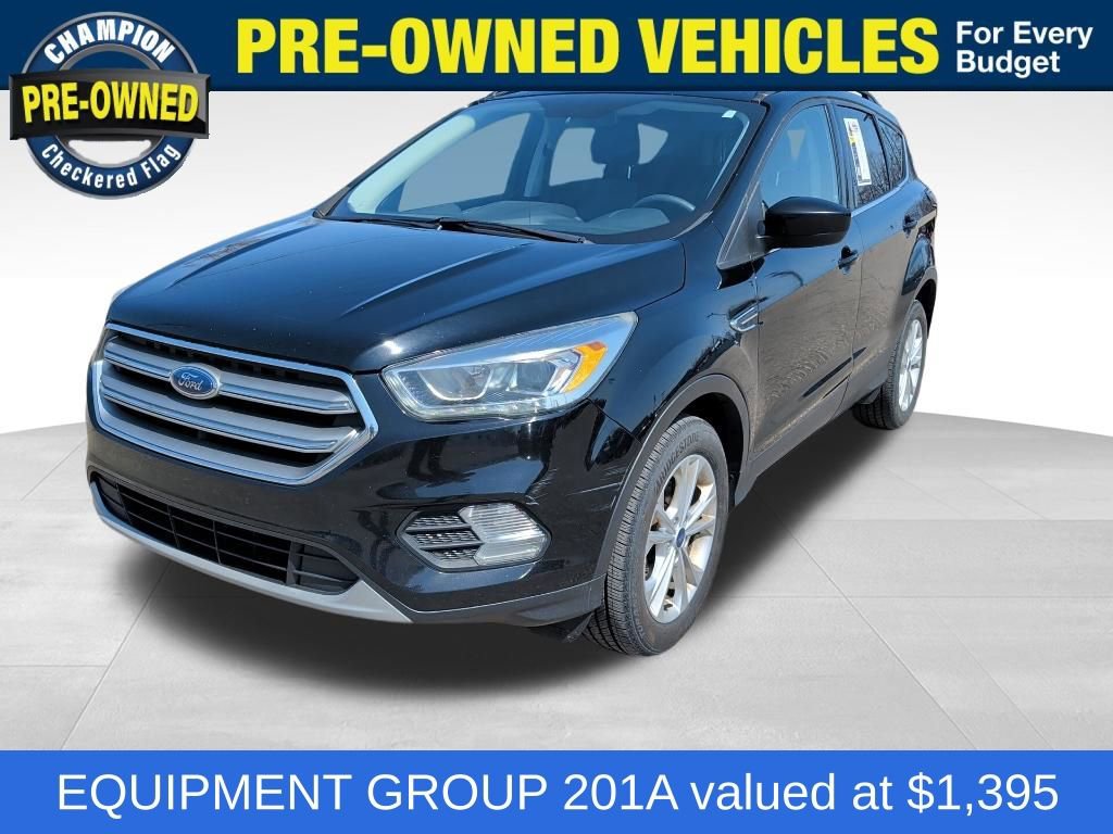Used 2017 Ford Escape SE w/ Equipment Group 201A image 1