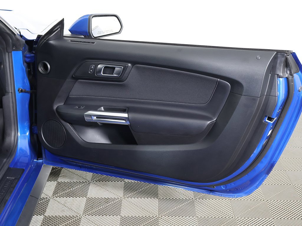 Used 2021 Ford Mustang Coupe image 20