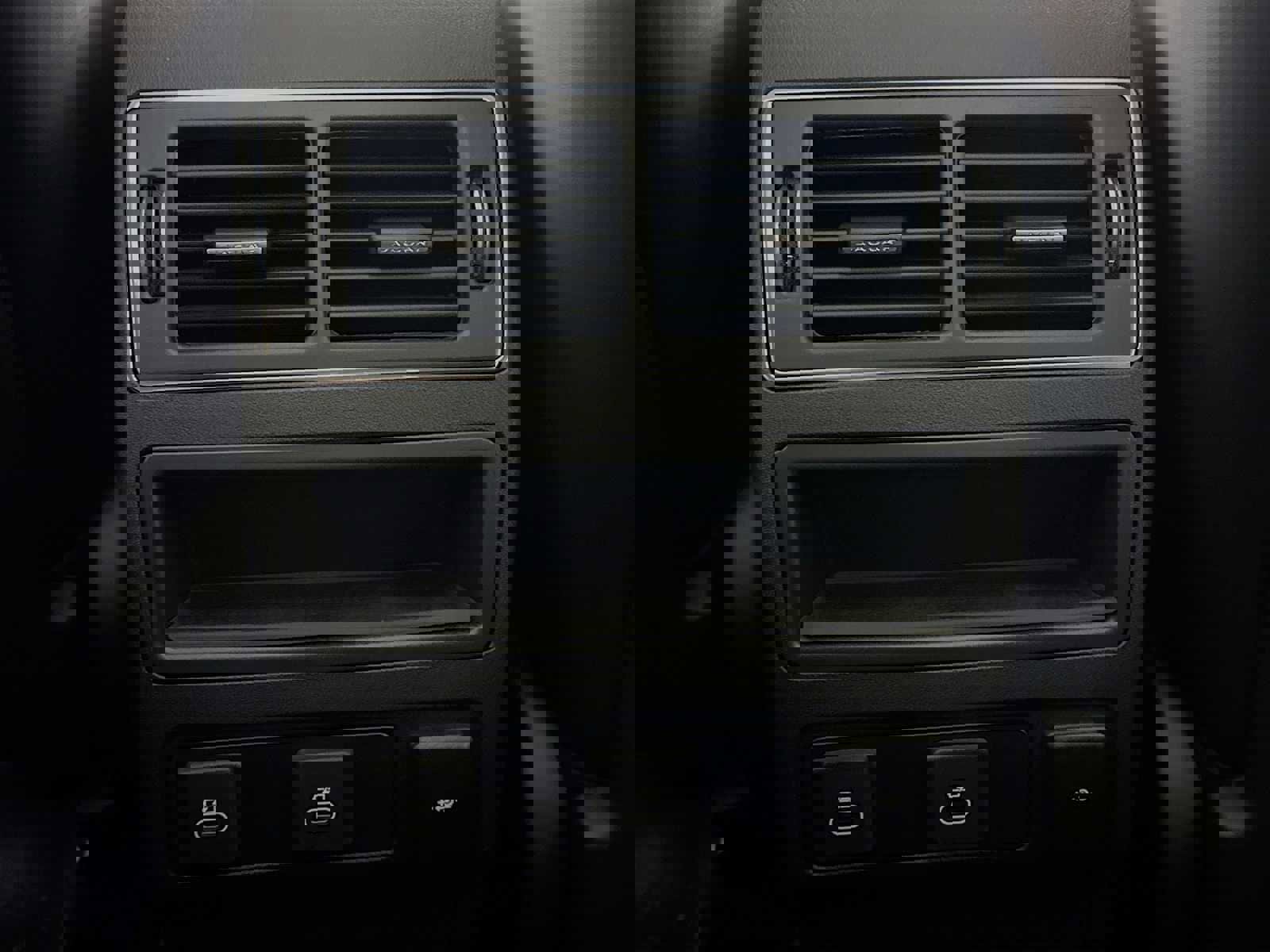 New 2026 Jaguar F-PACE R-Dynamic S image 24