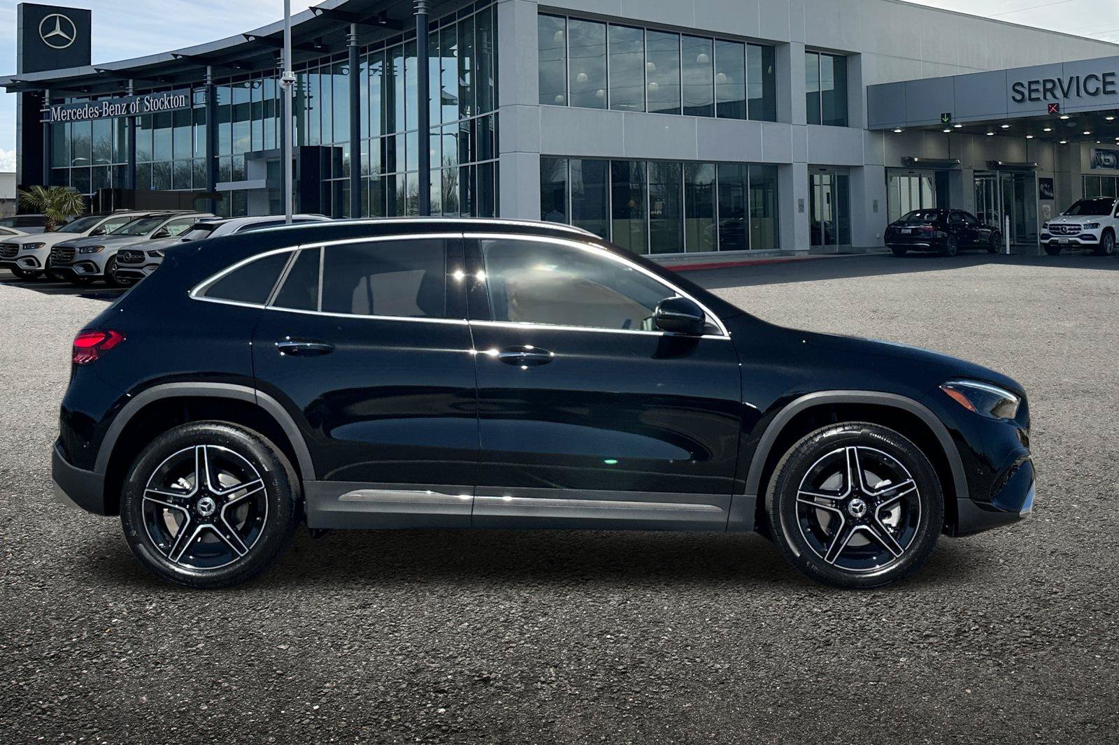 New 2026 Mercedes-Benz GLA 250 4MATIC image 3