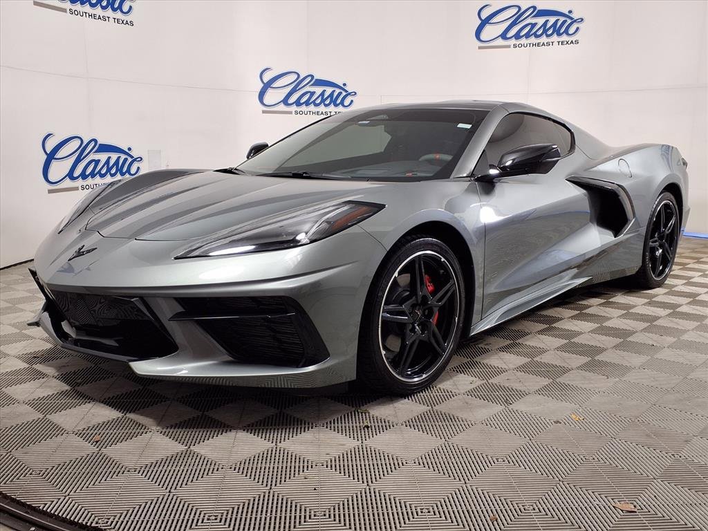 Used 2024 Chevrolet Corvette Stingray Preferred Cpe w/ Stealth Interior Trim Package image 3