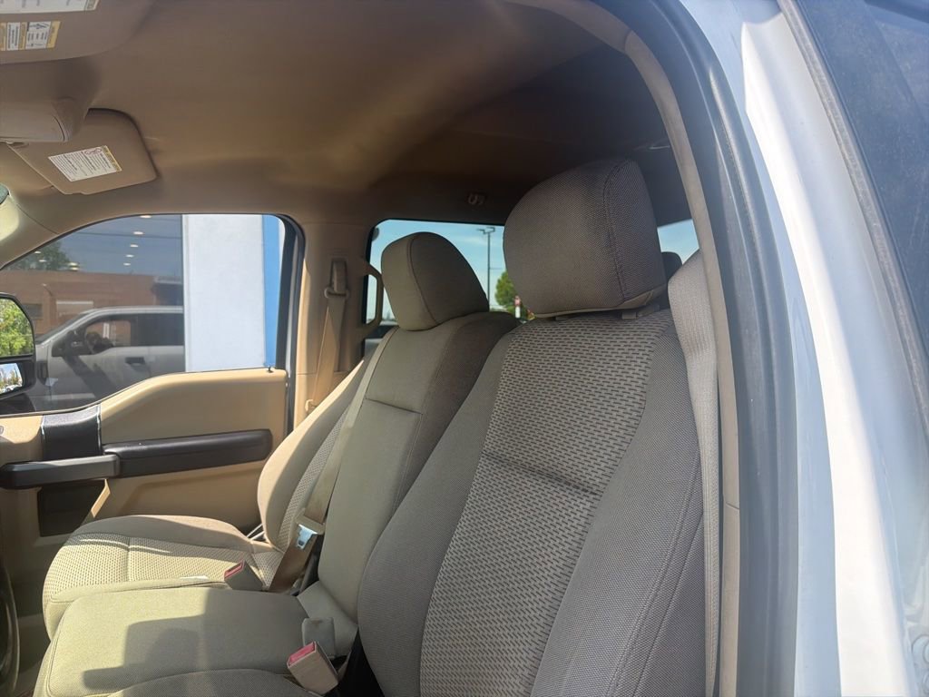 Used 2018 Ford F250 XLT w/ Snow Plow Prep Package image 12