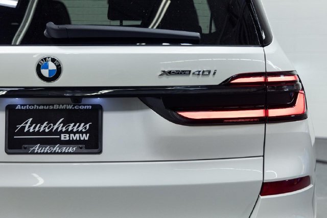 New 2027 BMW X7 xDrive40i w/ Executive Package AWD/4WD image 11
